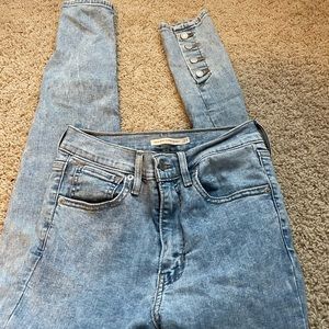 Mile High Super Skinny Levi Jeans